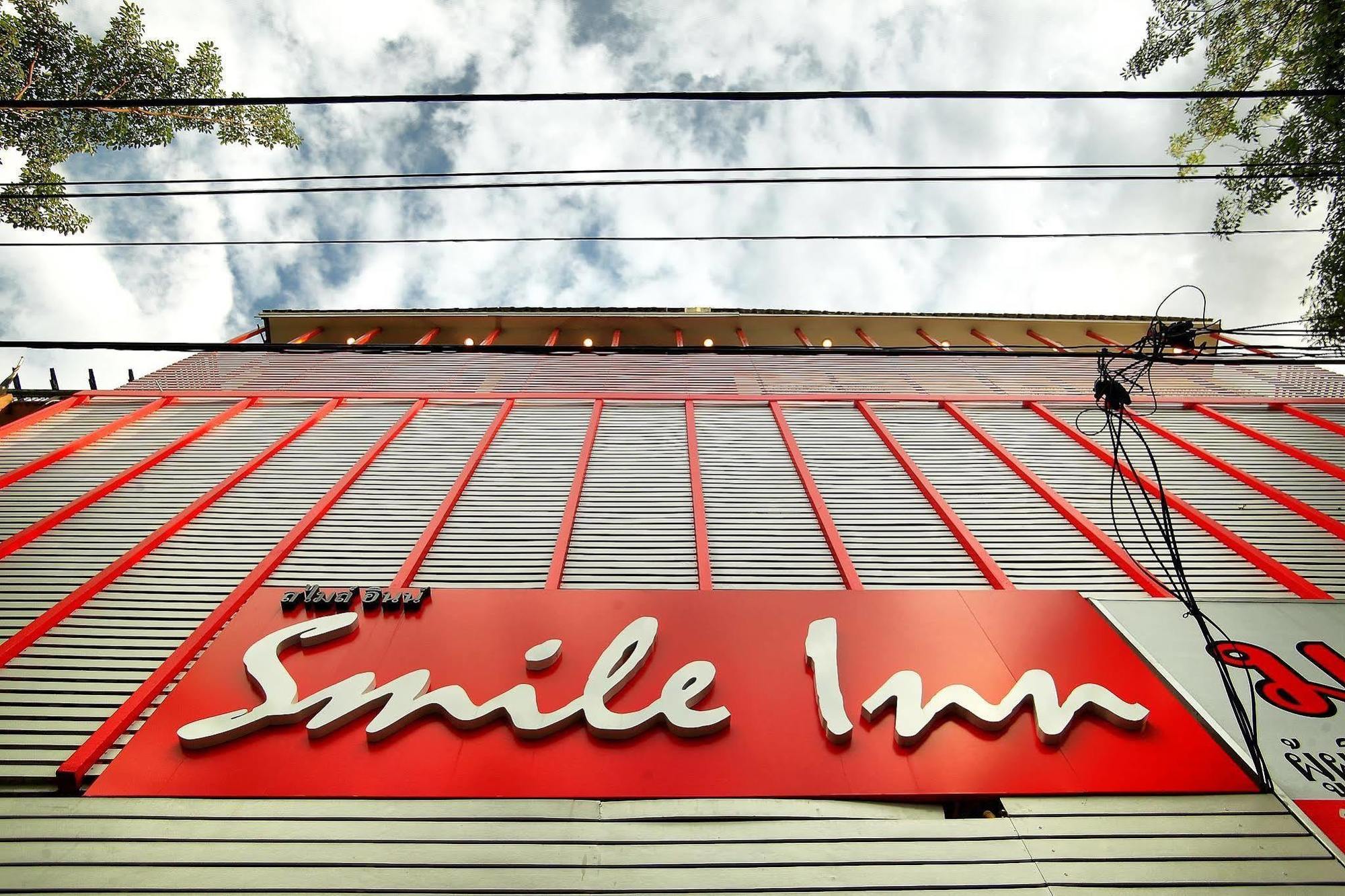 Smile Inn Банкок Екстериор снимка